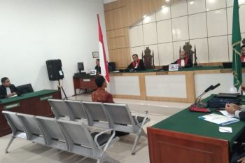 Caleg Gerindra politik uang divonis 8 bulan penjara