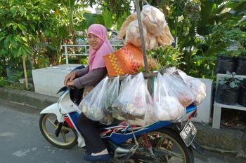 DLH sosialisasi larangan tas plastik sekali pakai di pasar Mataram