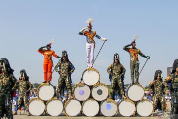 Aksi Genderang Suling Gita Jala Taruna AAL
