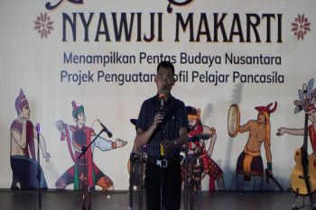 Bupati Gunungkidul mengingatkan orang tua awasi anak dari ancaman medsos