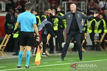 West Ham tundukkan Newcastle 2-0