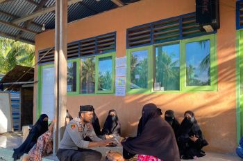 Polda Sulteng edukasi terkait bahaya paham radikalisme ke santriwati