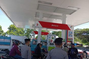 Polres Majene Sulbar awasi SPBU antisipasi kelangkaan BBM