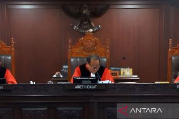 Hakim MK pertanyakan keabsahan tanda tangan Ketum NasDem