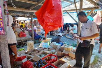Pemkab-Sigi pantau harga bahan pokok pascakenaikan HET beras SPHP