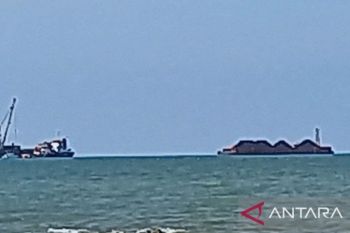 Tim gabungan berhasil evakuasi kapal kandas di Pelabuhan Pangkalbalam, Babel