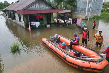 Hanjalipan terendam banjir hambat mobilitas warga