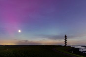 Fenomena langka aurora borealis terlihat di Inggris dan Belanda