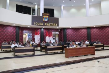 Kapolda Kaltara beserta jajaran ikuti zoom Forum Belajar Bersama Dari Posko Presisi Mabes Polri