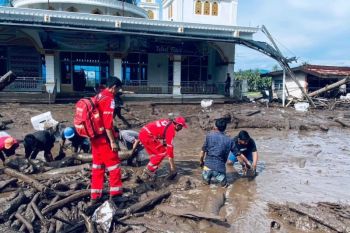 PMI salurkan bantuan bagi korban banjir di Sumbar