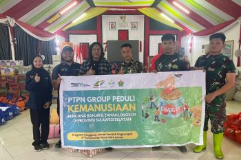 PTPN Salurkan 5,5 Ton Sembako Bantu Korban Banjir Bandang Luwu