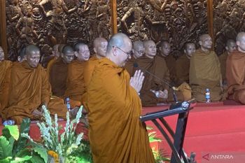 Biksu harap Waisak 2024 bawa kedamaian bagi seluruh umat beragama