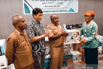 Kemenperin bantu peralatan perikanan pelaku usaha OAP di Biak