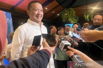 Info Haji 2024 - JCH  kloter 5 Embarkasi Makassar diterbangkan dengan pesawat pengganti