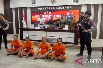 Polres Blitar tangkap sindikat pembalakan liar