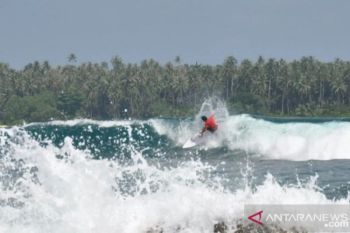 Kompetisi selancar profesional dunia digelar di Nias Selatan