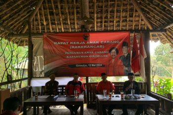 PDIP Kulon Progo menjaring bakal calon bupati untuk Pilkada 2024