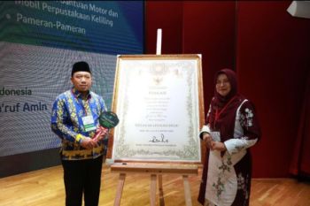 Siak terima mobil perpustakaan keliling dan 25 ribu buku