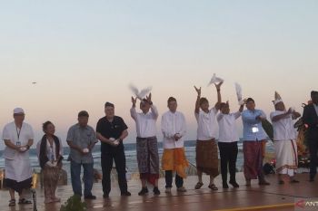 Gubernur Bali sebut Laut dan air harus dimuliakan