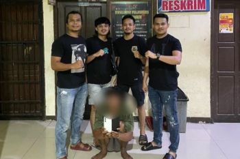 Polres Agam tangkap warga Padang Pariaman usai mencuri telpon genggam