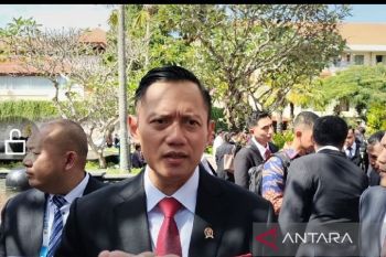Transisi kepemimpinan beri kepastian politik-ekonomi di Indonesia, papar AHY