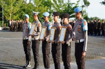 Polda Sulbar PTDH 10 personel Polri karena terlibat penyalahgunaan narkoba