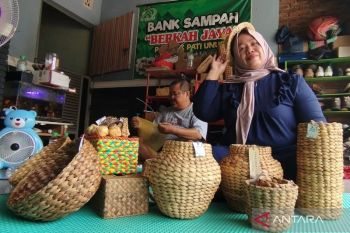Pemkab Demak berkomitmen  wujudkan program satu desa satu produk