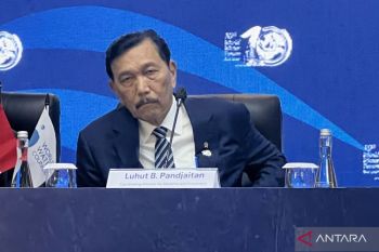 Luhut klaim Elon Musk senang bertemu Prabowo di sela WWF ke-10
