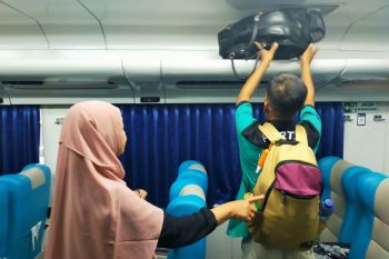 KAI  mencatat penumpang naik 69 persen H-1 Hari Raya Waisak 2024