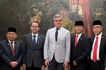 MPR kunjungi Parlemen Spanyol bicarakan upaya kemerdekaan Palestina