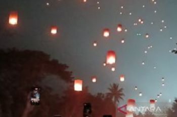 Festival lampion tutup rangkaian Waisak di Candi Borobudur