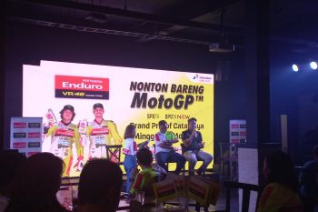Pertamina Lubricants mengajak Komunitas dalam keseruan Enduro Nobar MotoGP di Padang