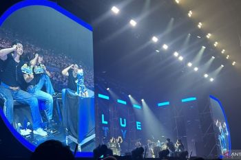 BOICE beri kejutan untuk CNBLUE saat tampil di Indonesia