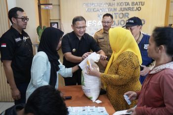 Pemkot Batu salurkan beras CPP tahap II untuk stabilisasi harga
