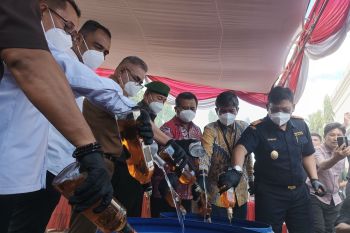 Sekdaprov Sulut sebut kepatuhan peraturan  cukai cegah kebocoran pajak
