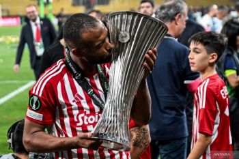 El Kaabi sebut trofi UECL adalah wujud janji pada penggemar Olympiakos