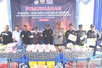 Bea Cukai Cikarang musnahkan 4,4 juta batang rokok