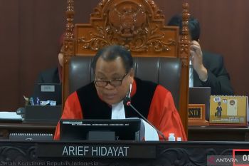 Hakim MK sempat bingung saksi PAN dimintai surat mandat presiden oleh KPPS