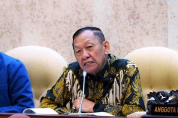 Anggota DPR mendorong pembenahan transportasi publik tekan konsumsi BBM