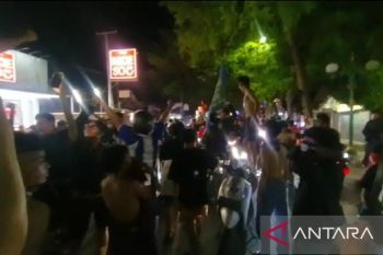 Perayaan kemenangan Persib oleh supporternya di Sukabumi berlangsung aman