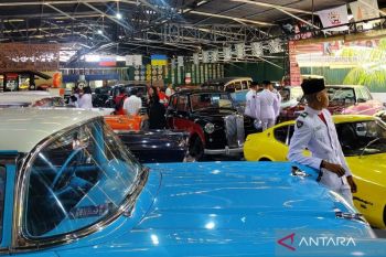 Paskibraka Bali kunjungi Kebon Vintage usai upacara Harlah Pancasila