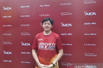 Ratusan peserta ramaikan gelaran Aica LONGEVIFTY Walk 2024