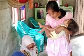 Puskesmas Pesisir Selatan lakukan kunjungan lapangan dengan sosialisasi masalah gizi bayi balita