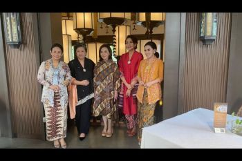 Anggota Wantimpres mengajak Perempuan Indonesia populerkan kebaya