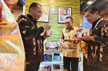 Pemerintah Kota Pontianak pamerkan Sotong Pangkong & Kopi Aming di ICE APEKSI