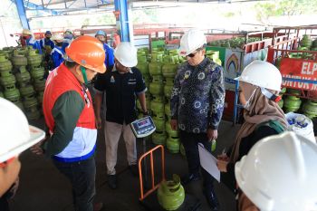 Pj Wali Kota Probolinggo ke SPBE pastikan isi tabung elpiji