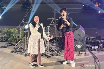 Ray Surajaya dan Nadzira Shafa buat galau penonton NAVASRPM Showcase