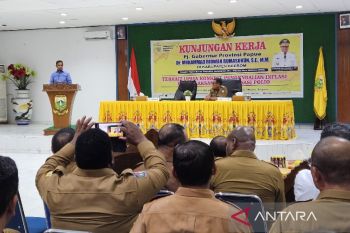 Pj Gubernur Papua minta empat kabupaten laporkan perkembangan inflasi