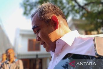 Gerindra sebut menunggu Prabowo sebelum usung Khofifah-Emil di Pilkada Jatim 2024