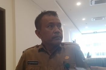 Pemkab Jayapura bersihkan Pantai Wisata Khalhote menyambut FDS XIV